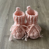 Crochet Baby Booties Pattern – Lola Cabled Booties (Prem–12M) – English Only