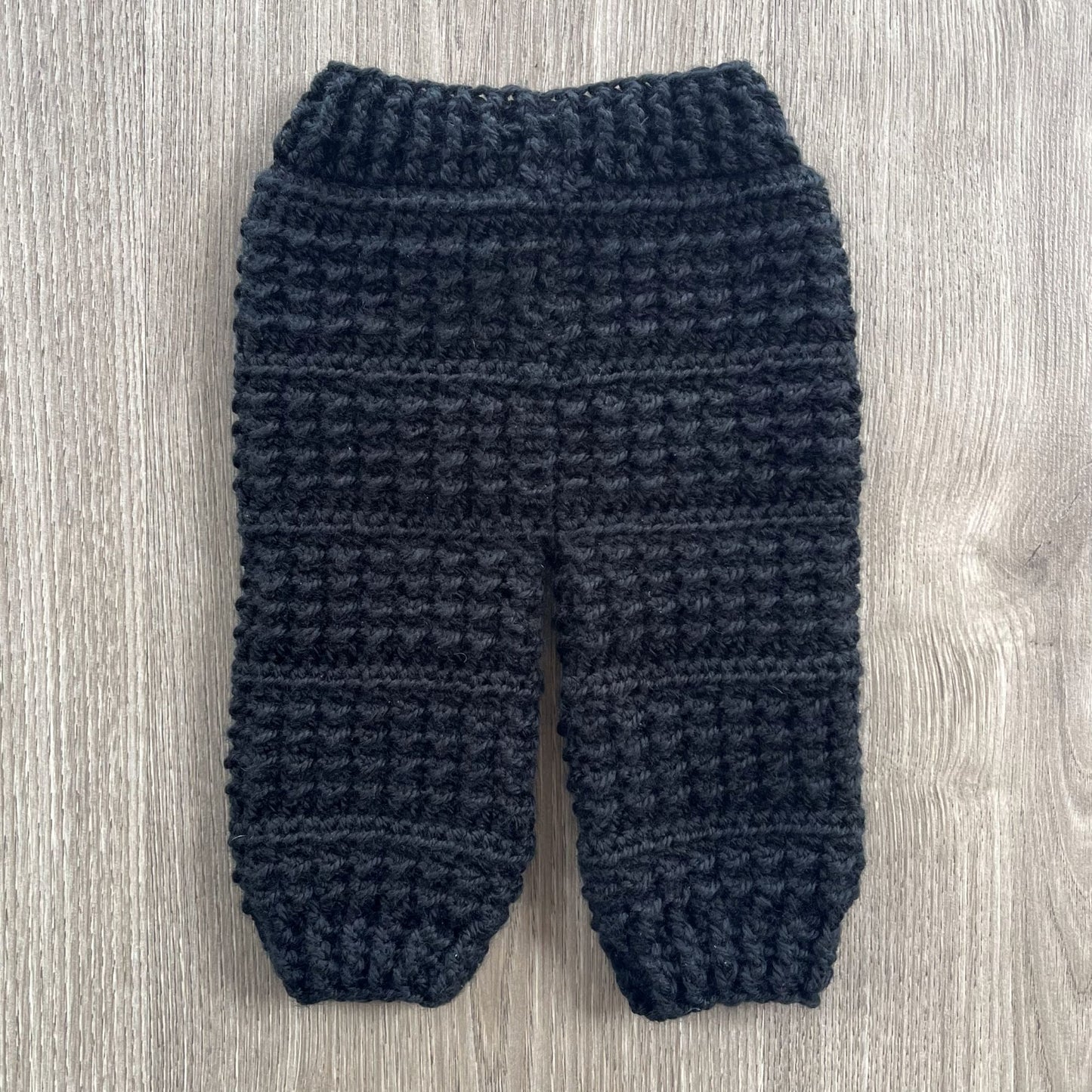 aaron crochet baby pants back