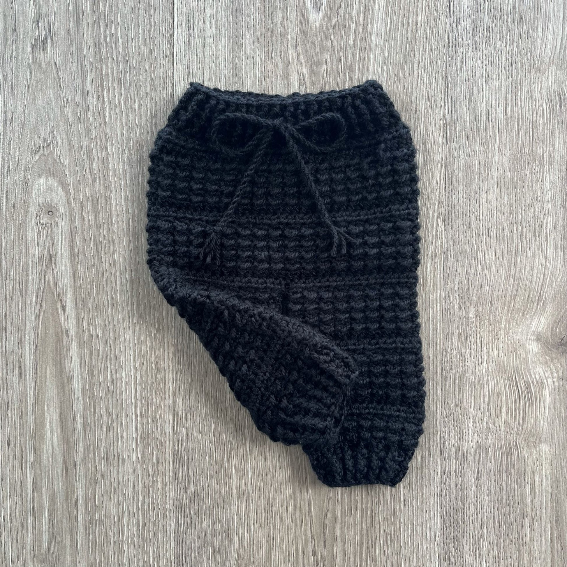 Aaron crochet baby pants