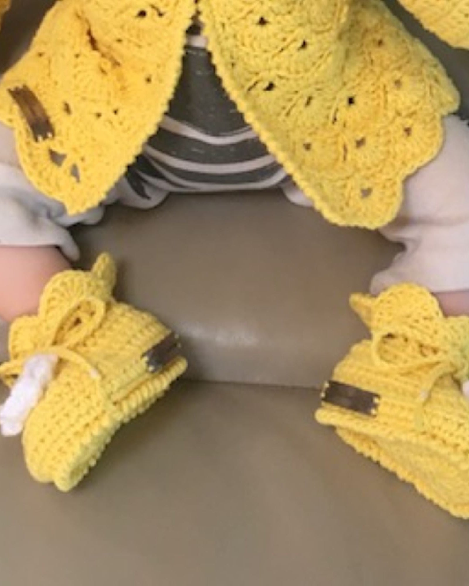 Daisy Crochet Baby Booties | Crochet Pattern PDF | English