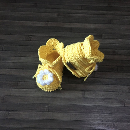 daisy crochet baby booties