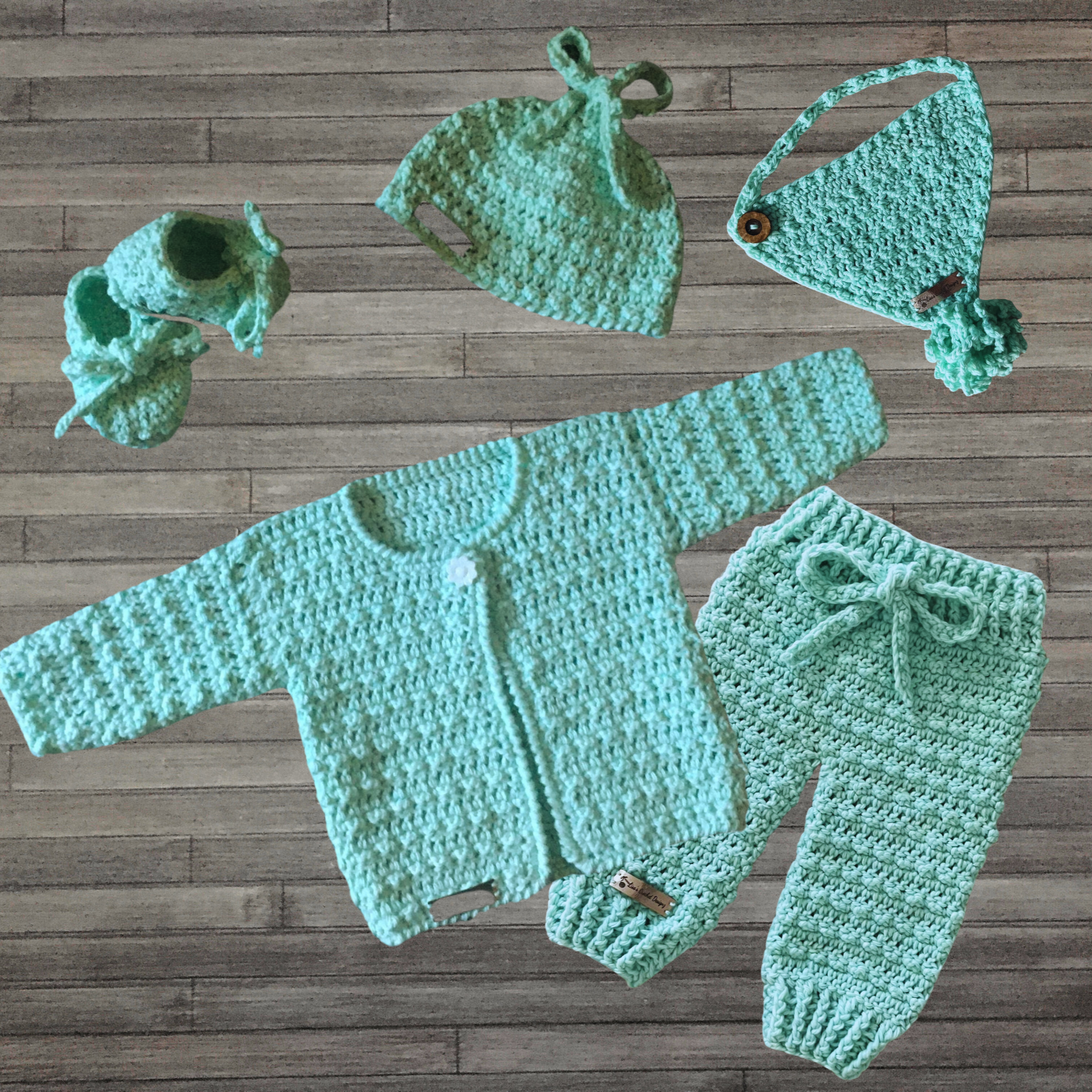 Fiona Crochet Baby Bandana Bib Pattern - PDF Download (English Only)