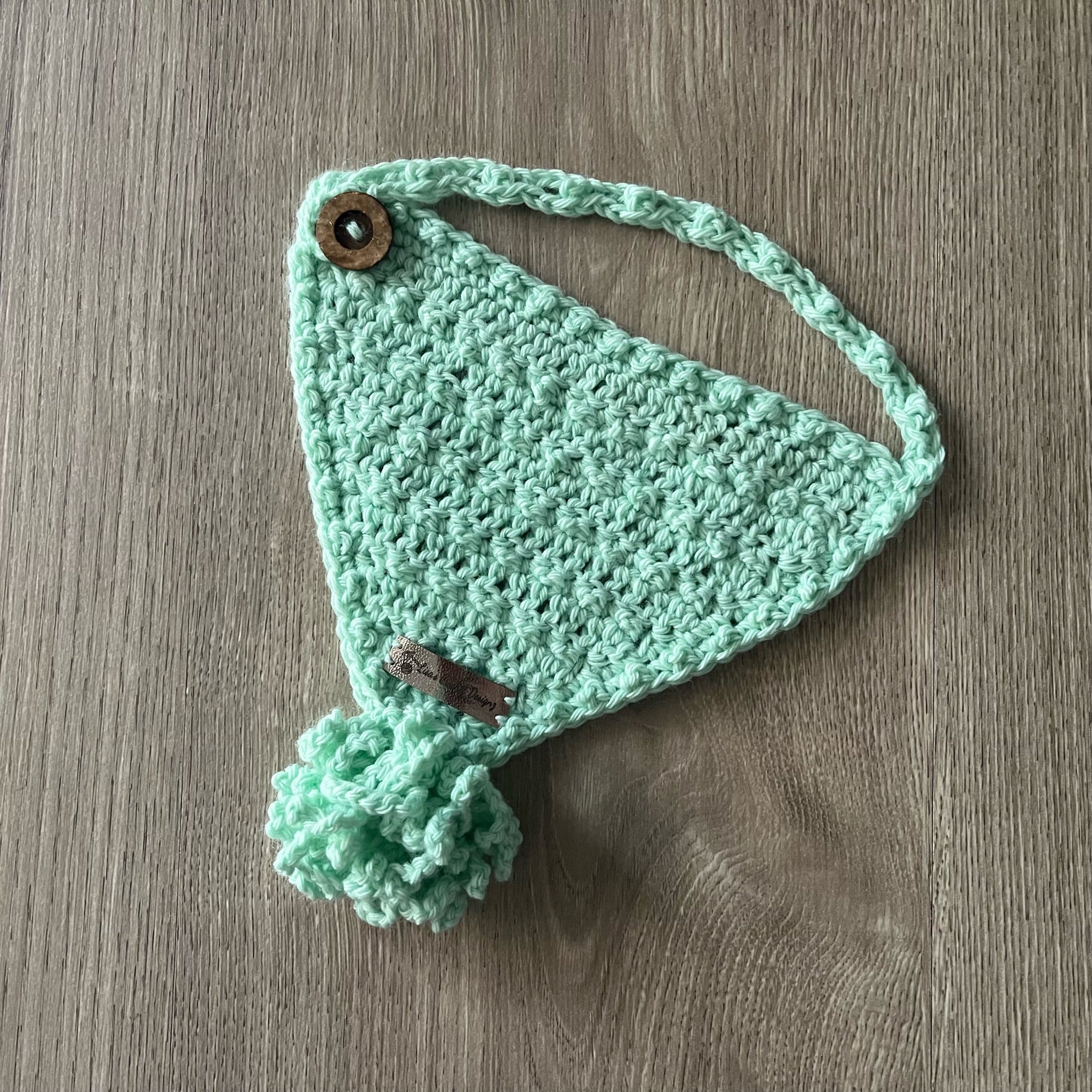 Fiona Crochet Baby Bandana Bib Pattern - PDF Download (English Only)