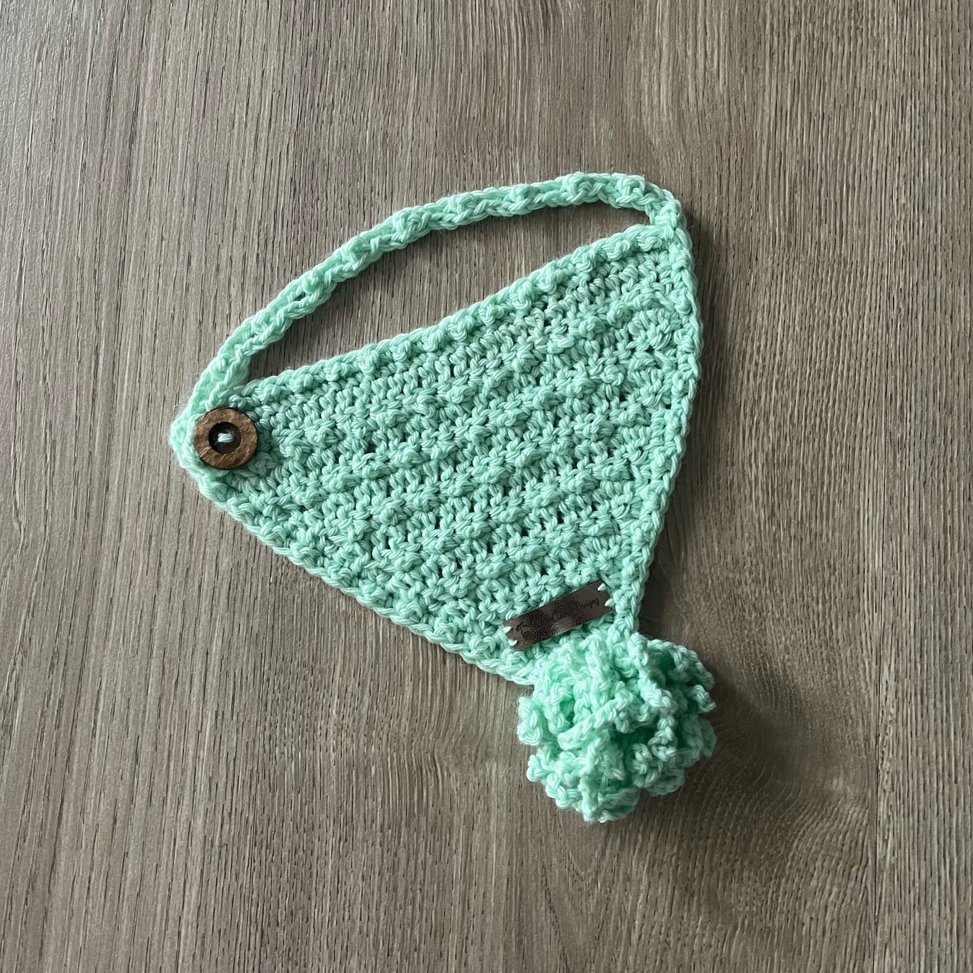 Baby crochet bandana bib