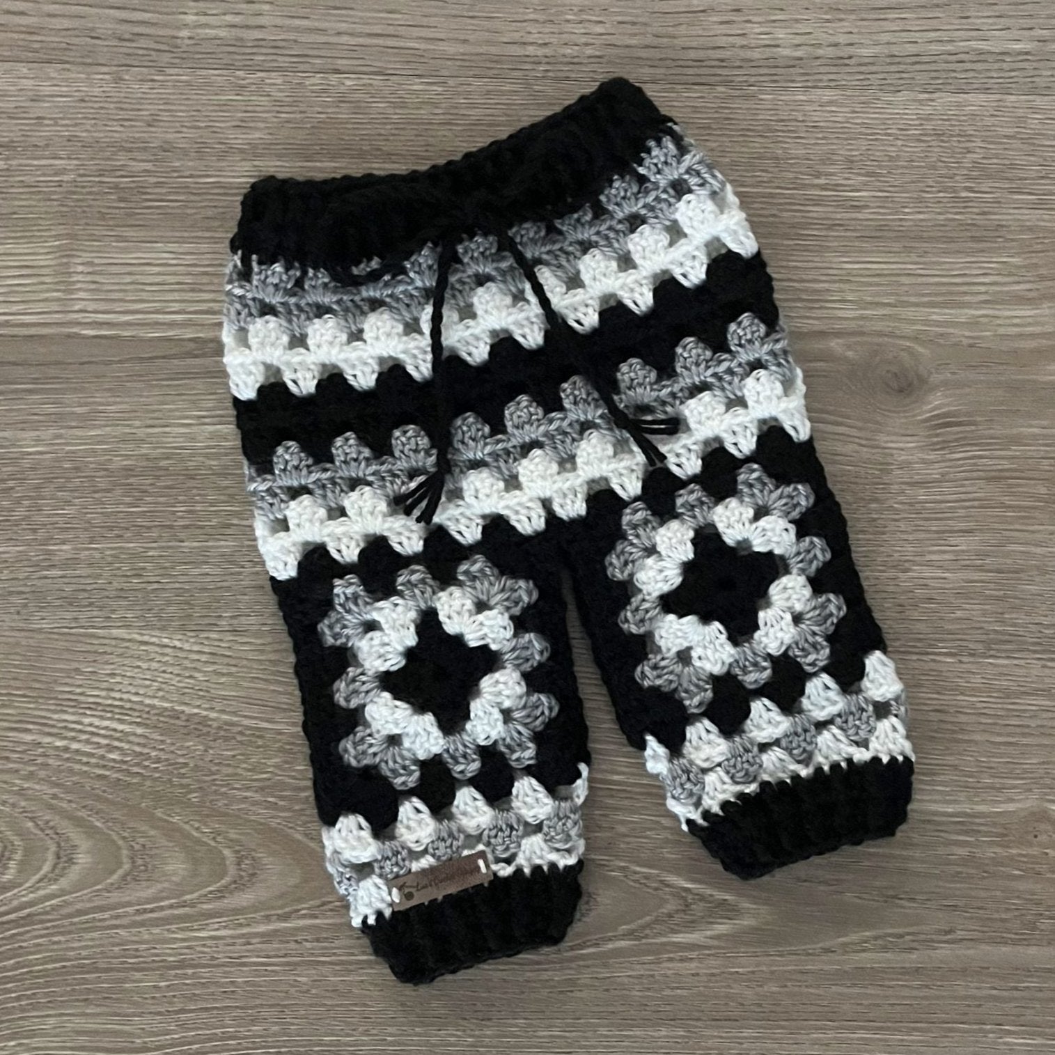 granny square crochet baby pants