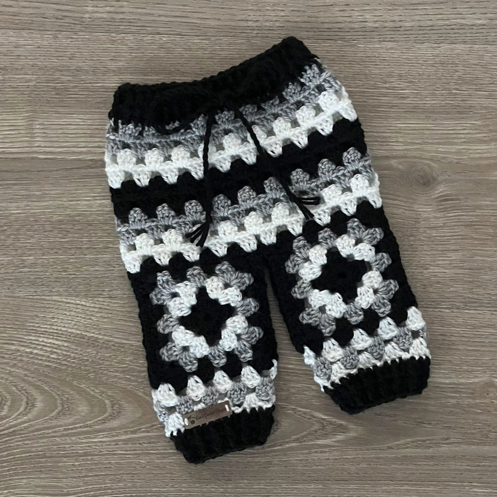 Granny_square_pants_slant_sq_1