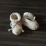 Crochet Baby Booties Pattern – Grayson Textured Cuff Booties (Preemie–1Y) – English Only