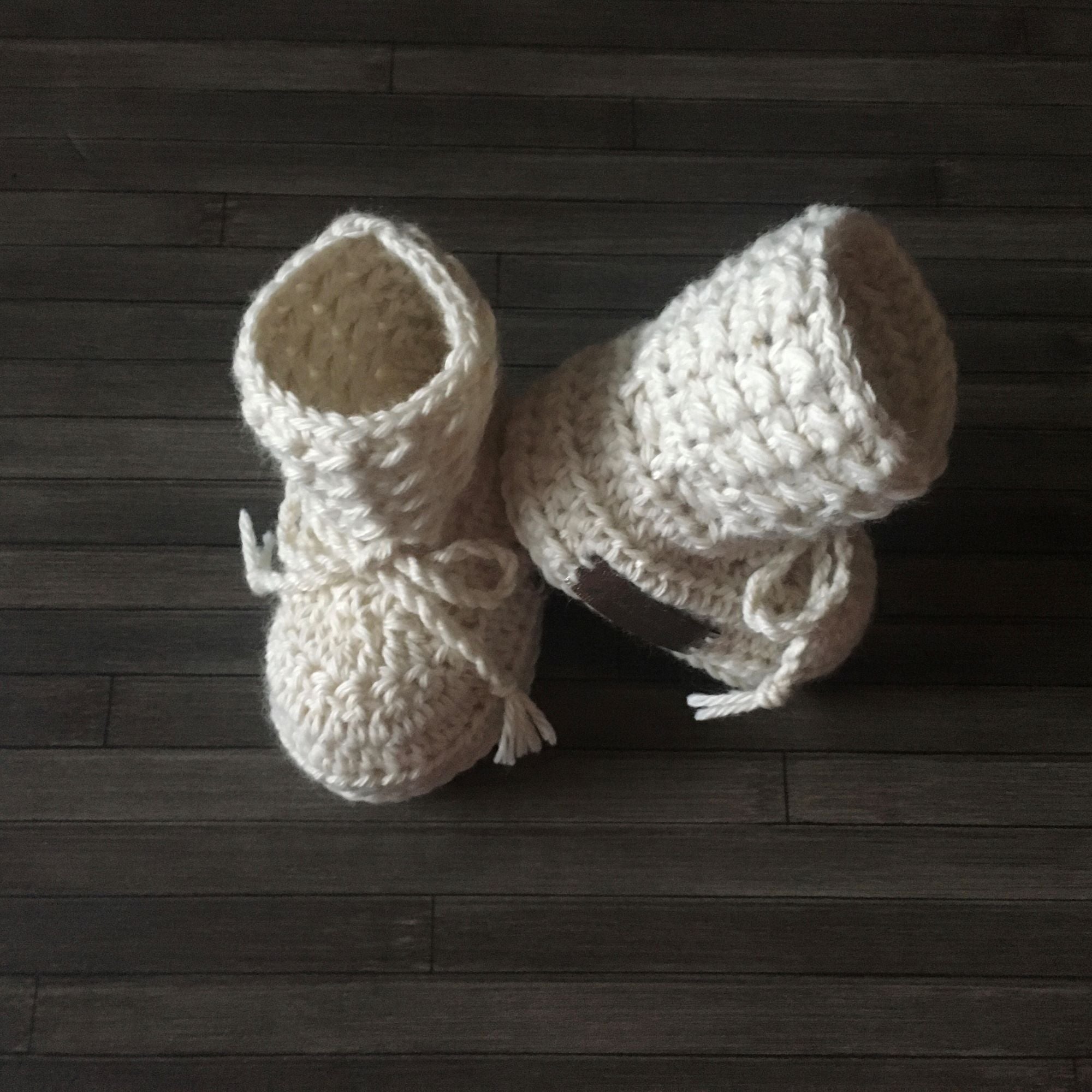 grayson textured  baby booties