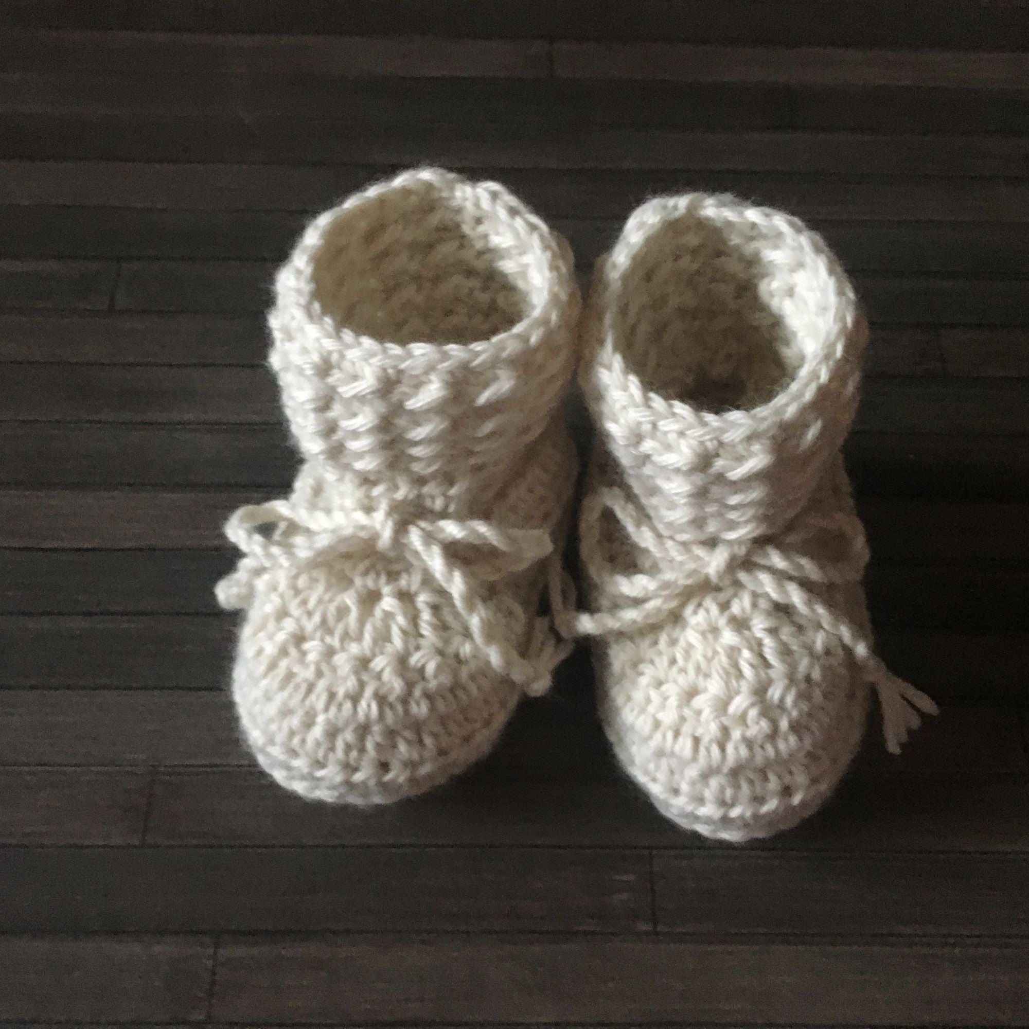 Grayson Textured Crochet Baby Booties Pattern | English PDF Download