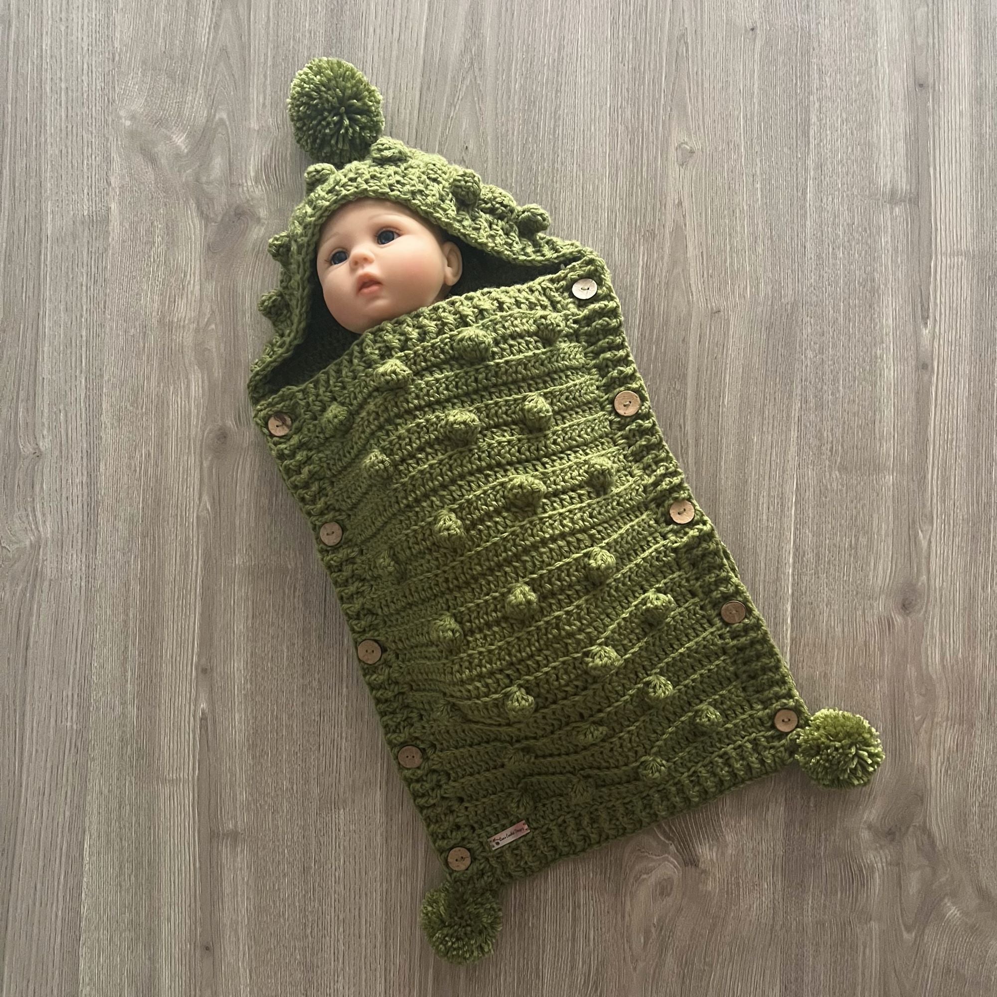 Hunter Crochet Pattern – Baby Sleeping Bag Cocoon (PDF, English Only)