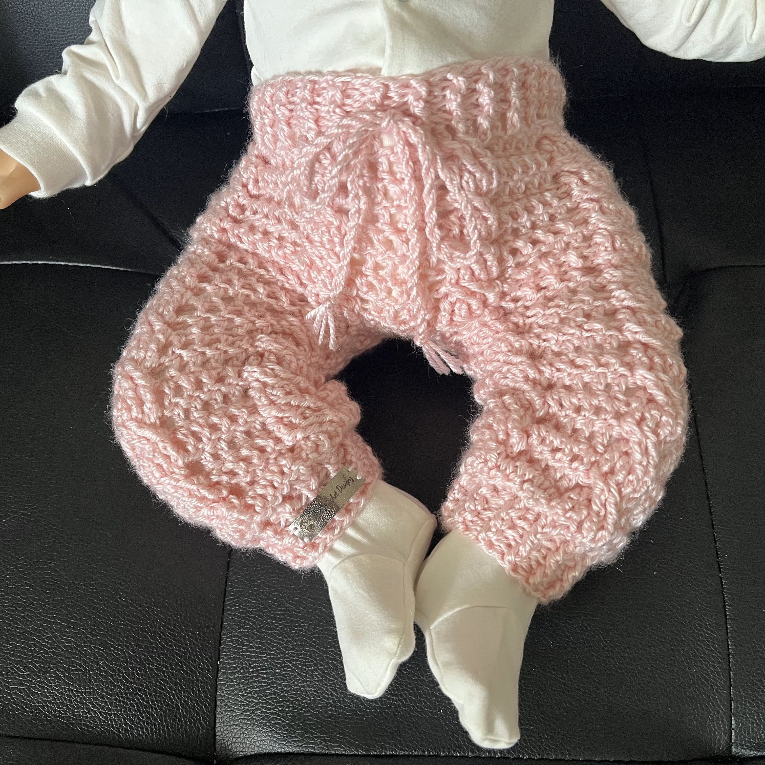 Lola Crochet Pattern - Cabled Baby Pants – (Newborn to 2Y) | English PDF