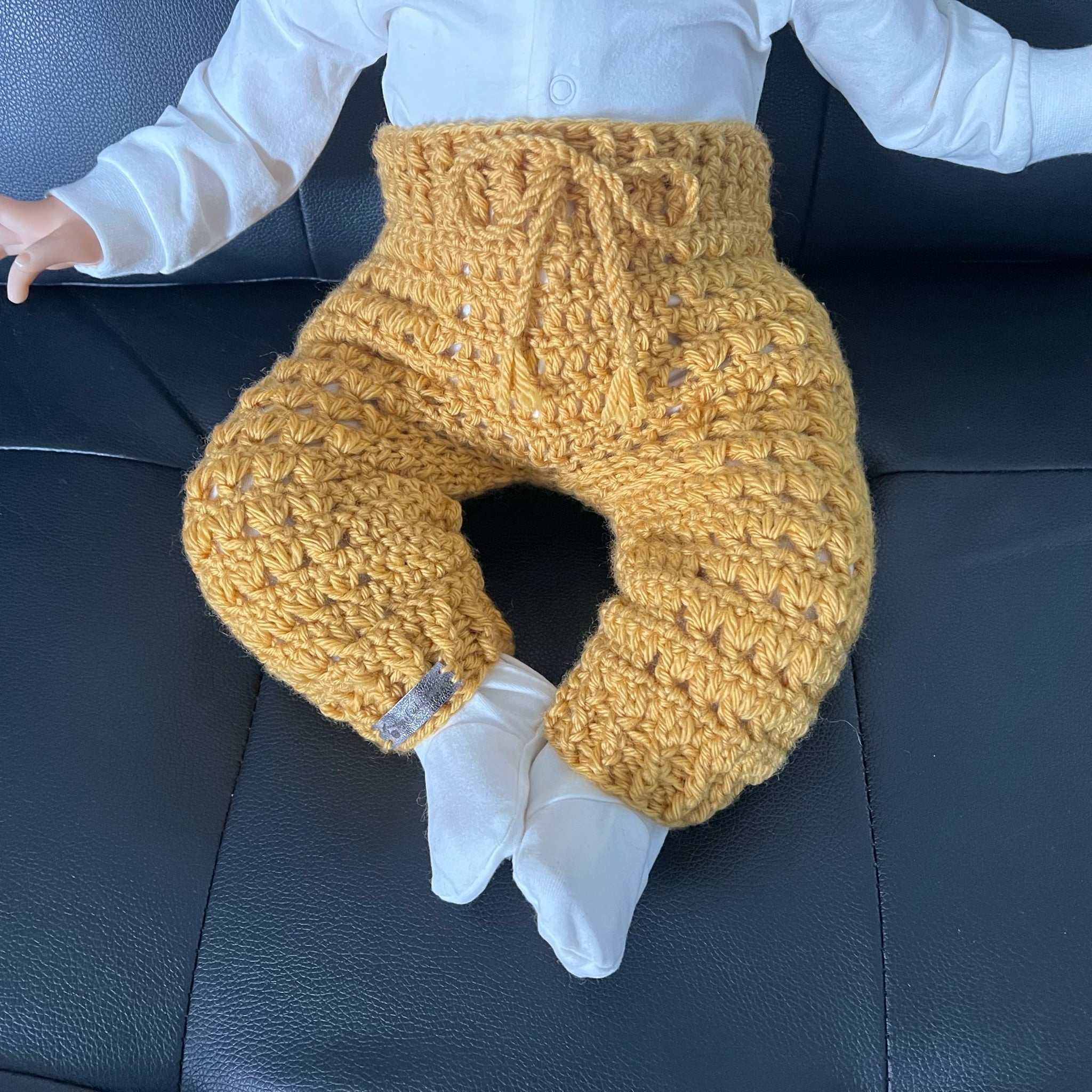 Sam Crochet Baby Pants Pattern | Seamless Textured Baby Leggings | 6 Sizes Newborn-2Y | English PDF