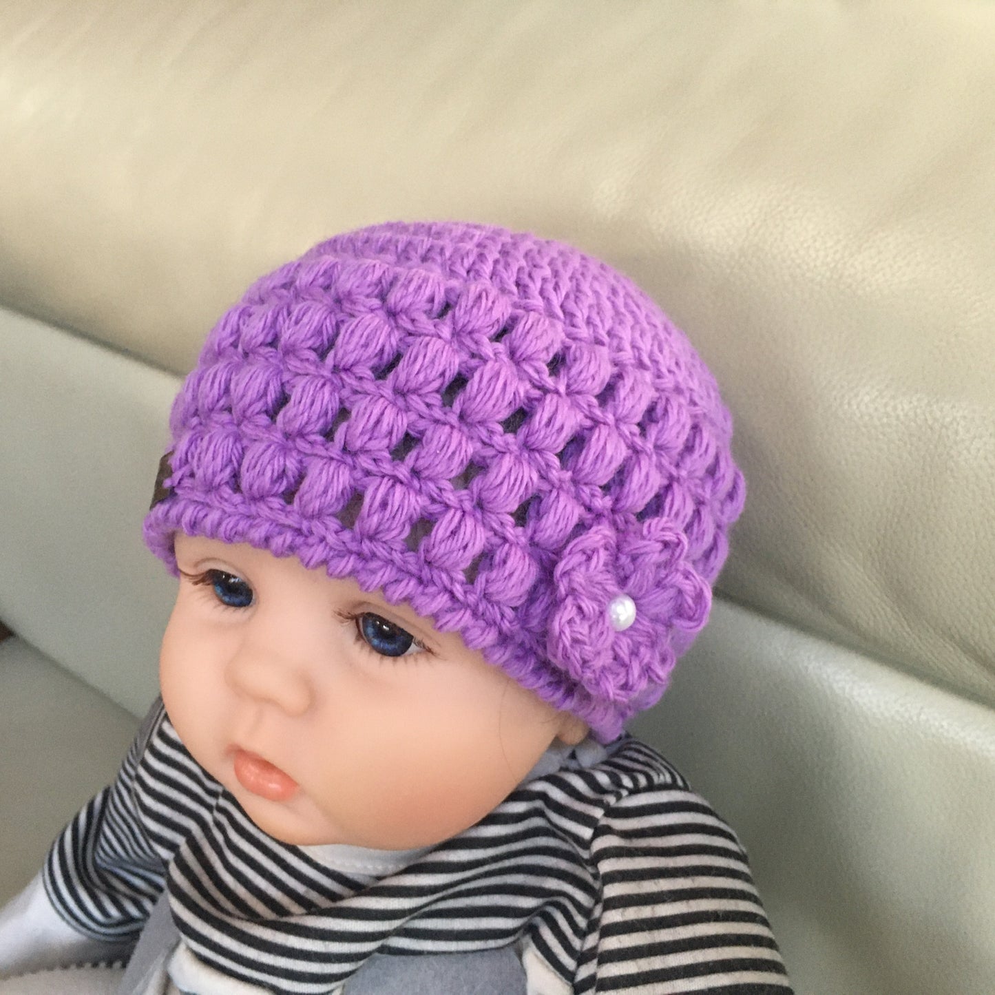 beth crochet hat on baby right side