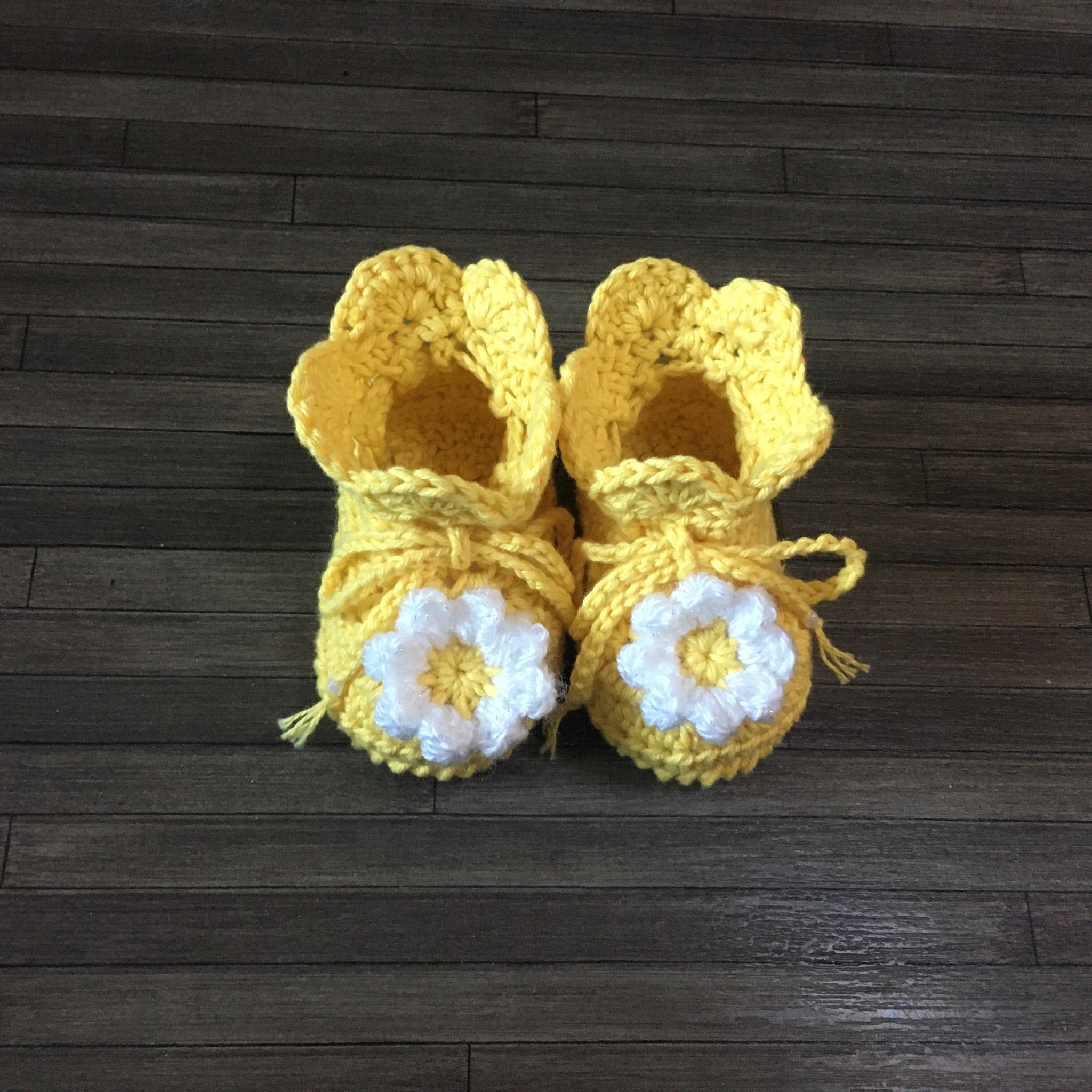 Daisy Crochet Baby Booties | Crochet Pattern PDF | English