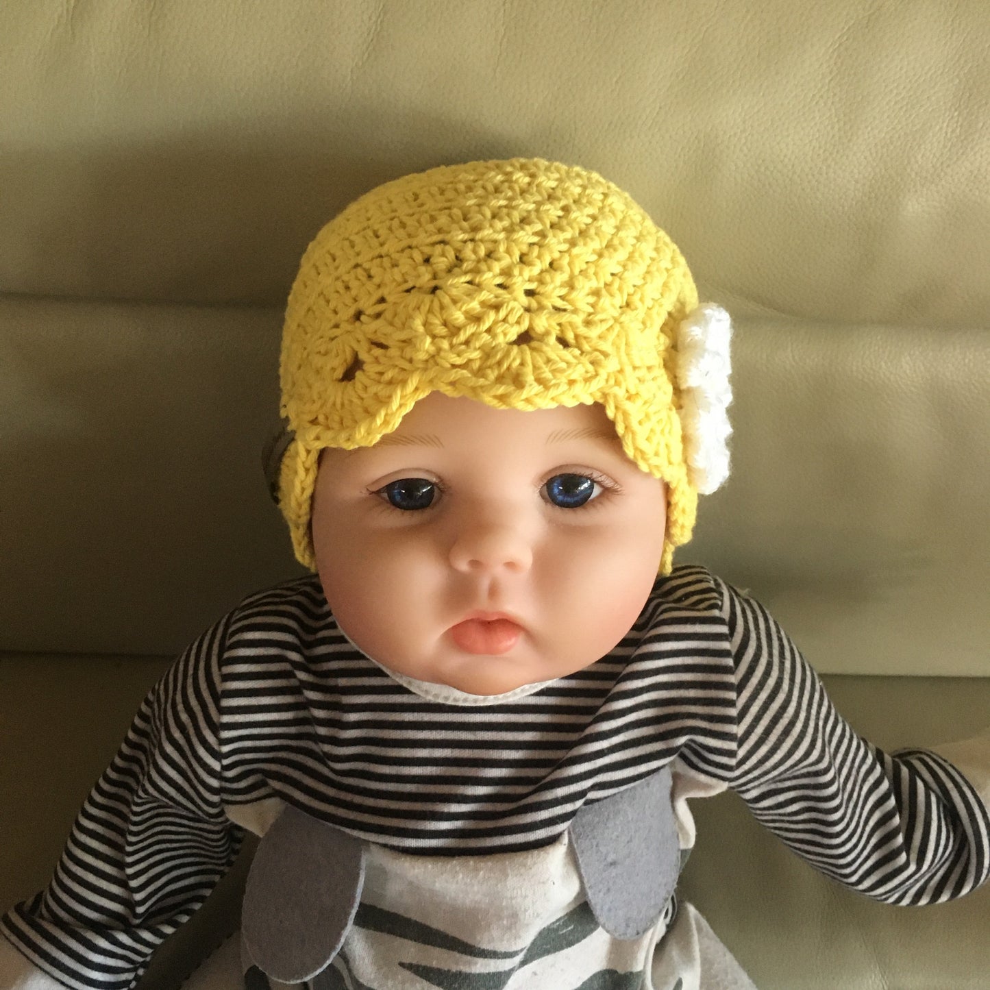 Crochet Pattern Daisy Baby Hat Prem to 1 Year