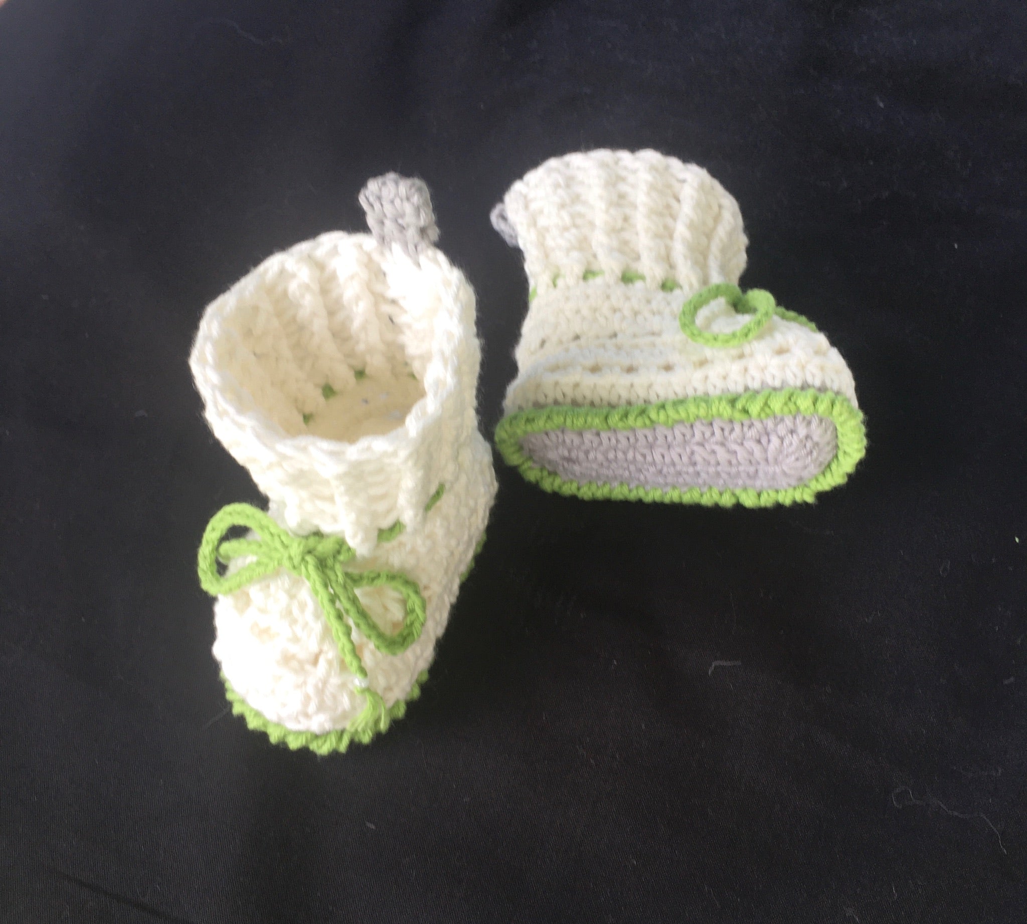 Ivy Crochet Baby Booties | Crochet Pattern PDF | English