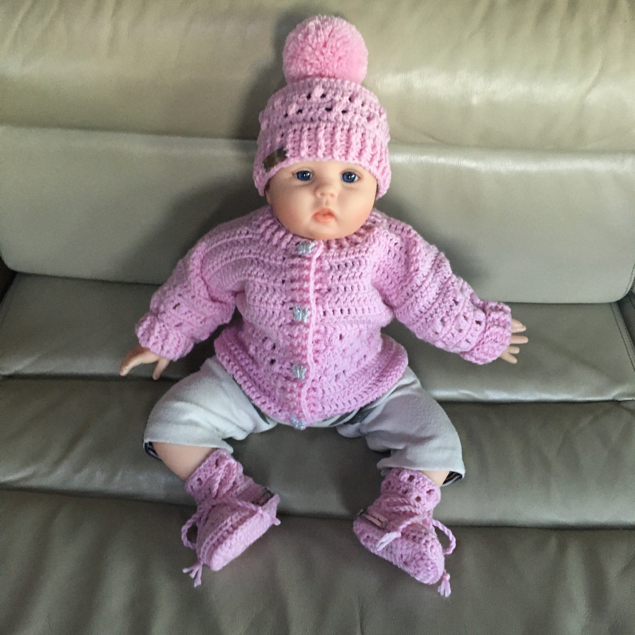 Izzy Crochet Cardigan (0-2Y), Hat (0-10Y) & Booties Set – PDF Crochet Pattern | English