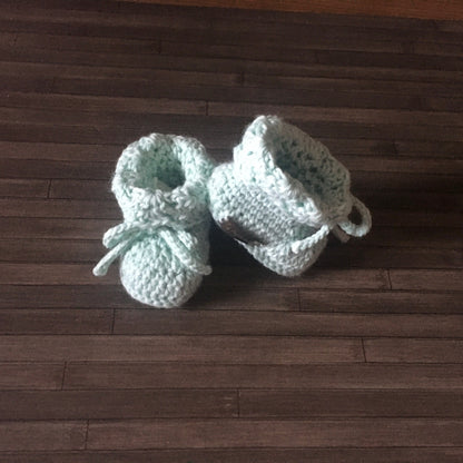 Crochet Pattern Zara Crochet Baby Hoodie and Booties 0-3 Months